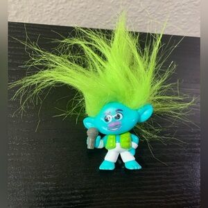 Dreamworld 2" Troll With Microphone Green Hair